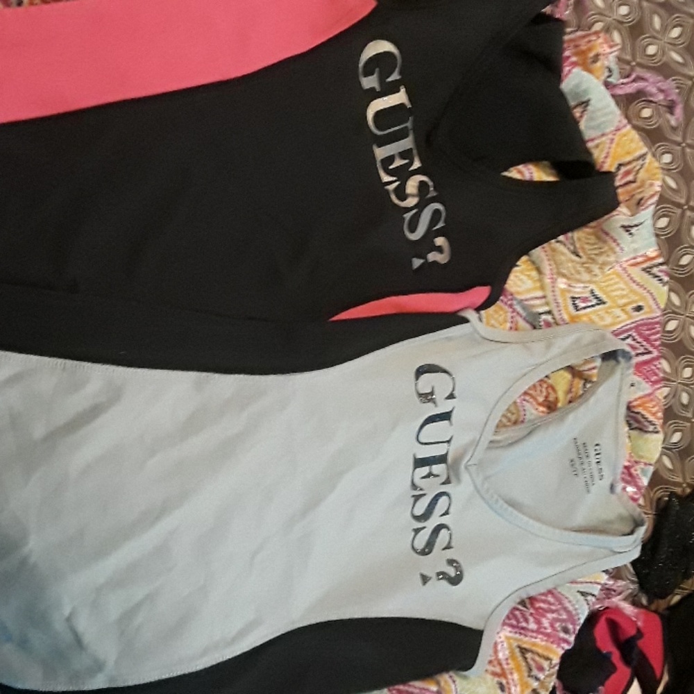 Guess bundle - Picture 4 of 4